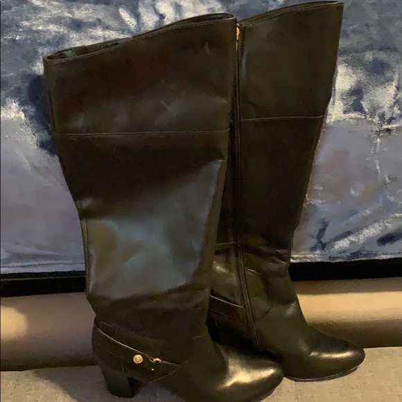 Anne Klein leather boots - Picture 2 of 8